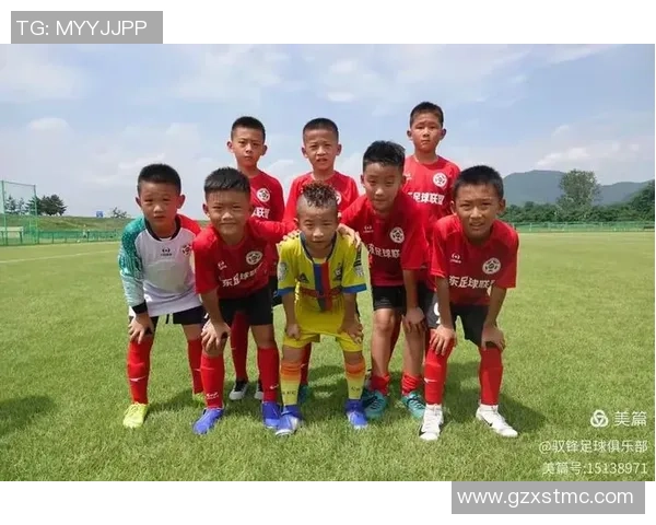 足球明星小豆的成长历程与辉煌成就揭秘