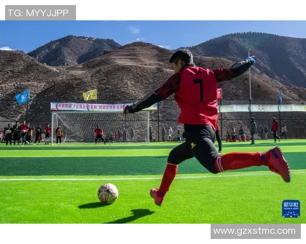 身高175米的足球明星如何在绿茵场上展现卓越才华与魅力